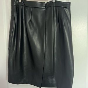 DKNY size 14 synthetic leather skirt